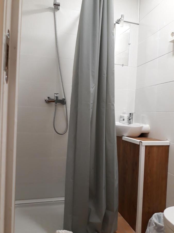Waves Guesthouse سان سيباستيان المظهر الخارجي الصورة
