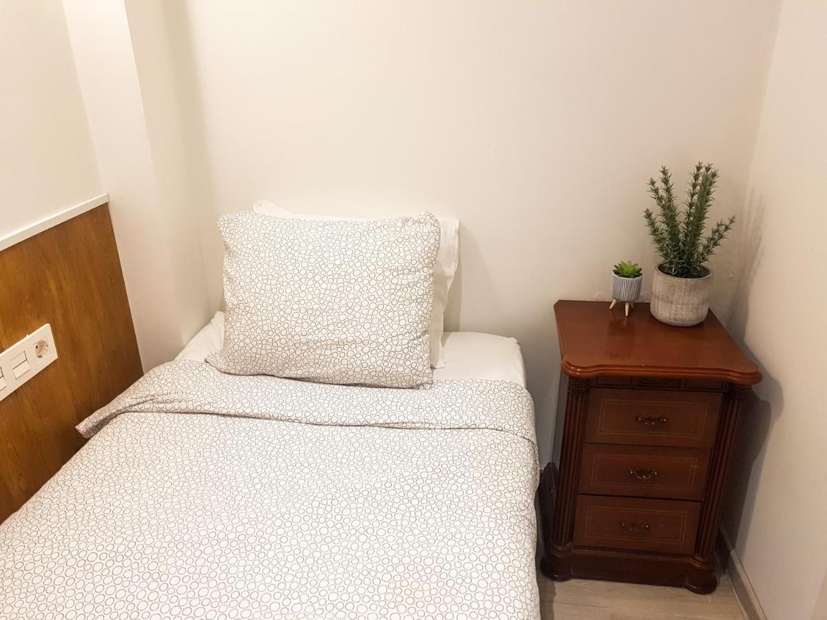 Waves Guesthouse سان سيباستيان المظهر الخارجي الصورة