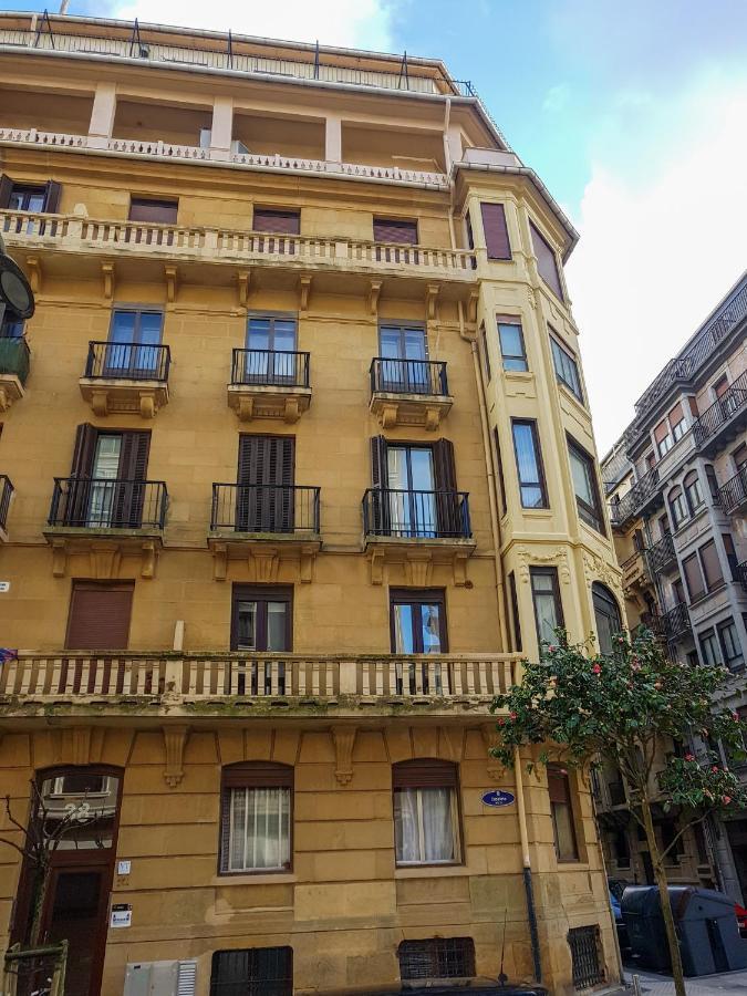 Waves Guesthouse سان سيباستيان المظهر الخارجي الصورة